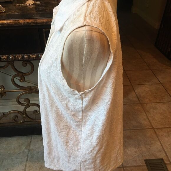 LONG TUNIC Tank that Optionally Ties in Front! - Picture 2 of 11